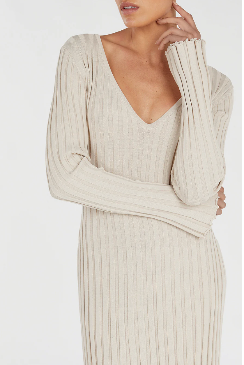 Long-Sleeved Knitted Maxi Dress