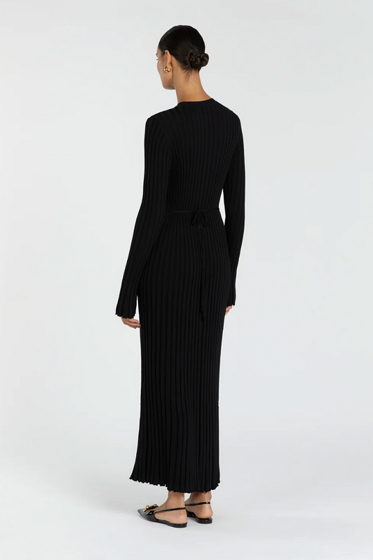 Long-Sleeved Knitted Maxi Dress